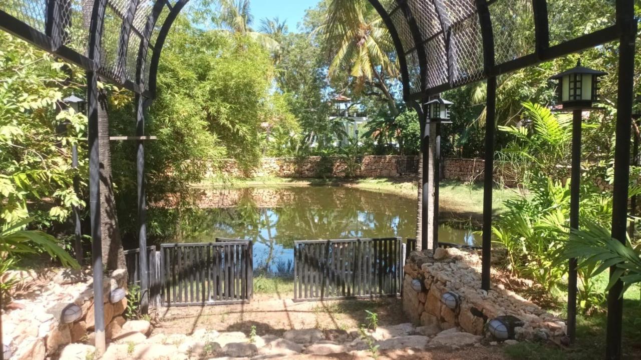 Lucky Beach Resort Trincomalee Exterior foto