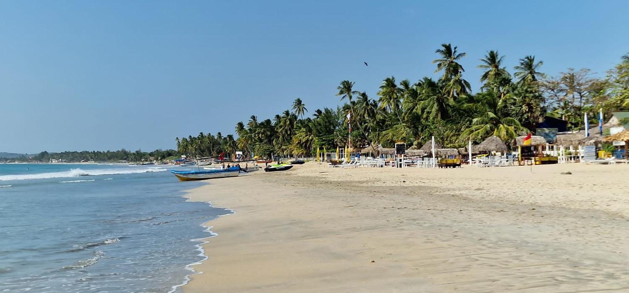 Lucky Beach Resort Trincomalee Exterior foto